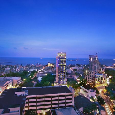 Aston Makassar Hotel & Convention Center מראה חיצוני תמונה