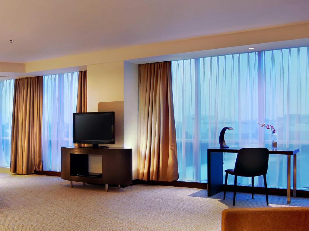 Aston Makassar Hotel & Convention Center מראה חיצוני תמונה