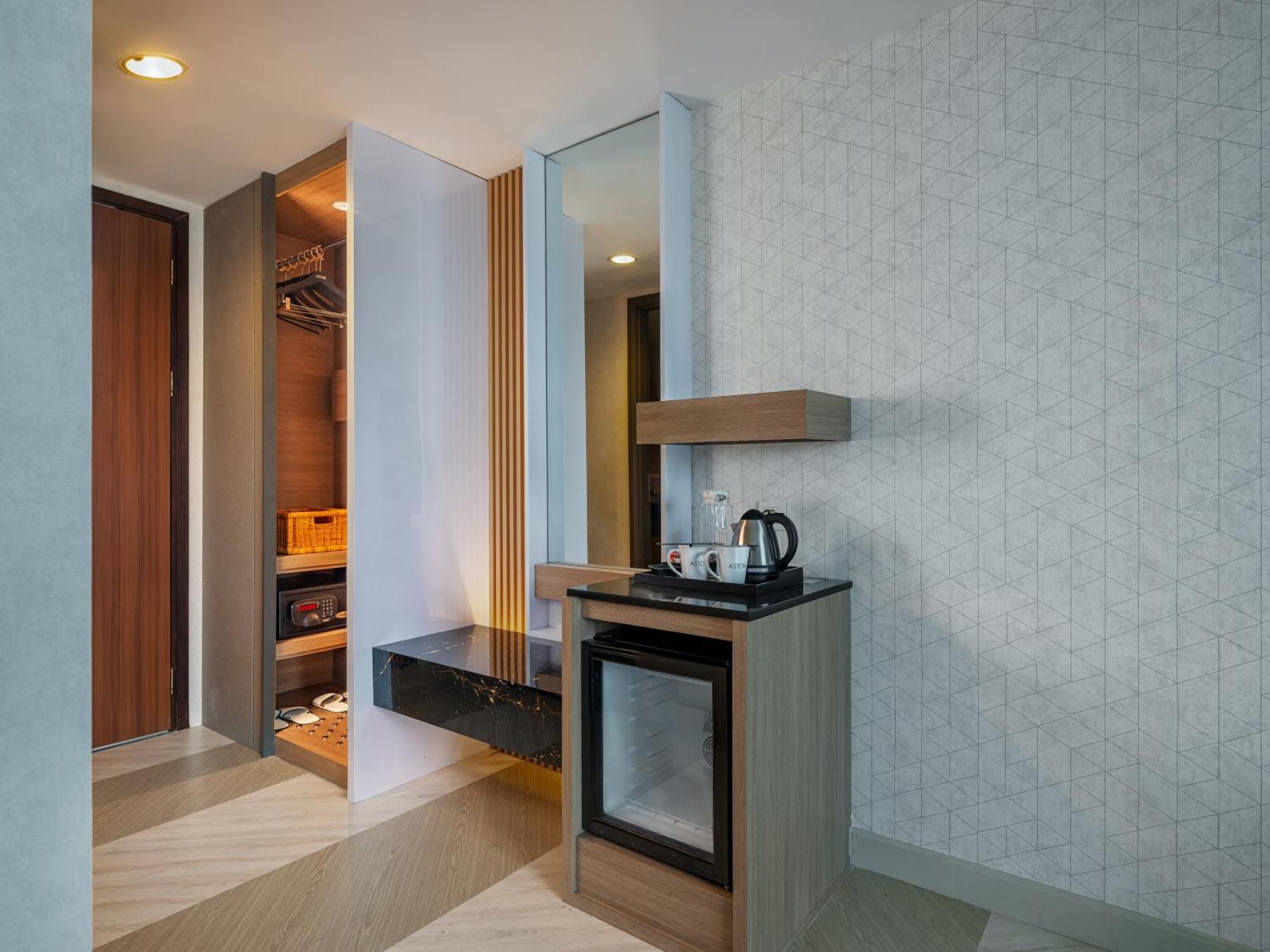 Aston Makassar Hotel & Convention Center מראה חיצוני תמונה