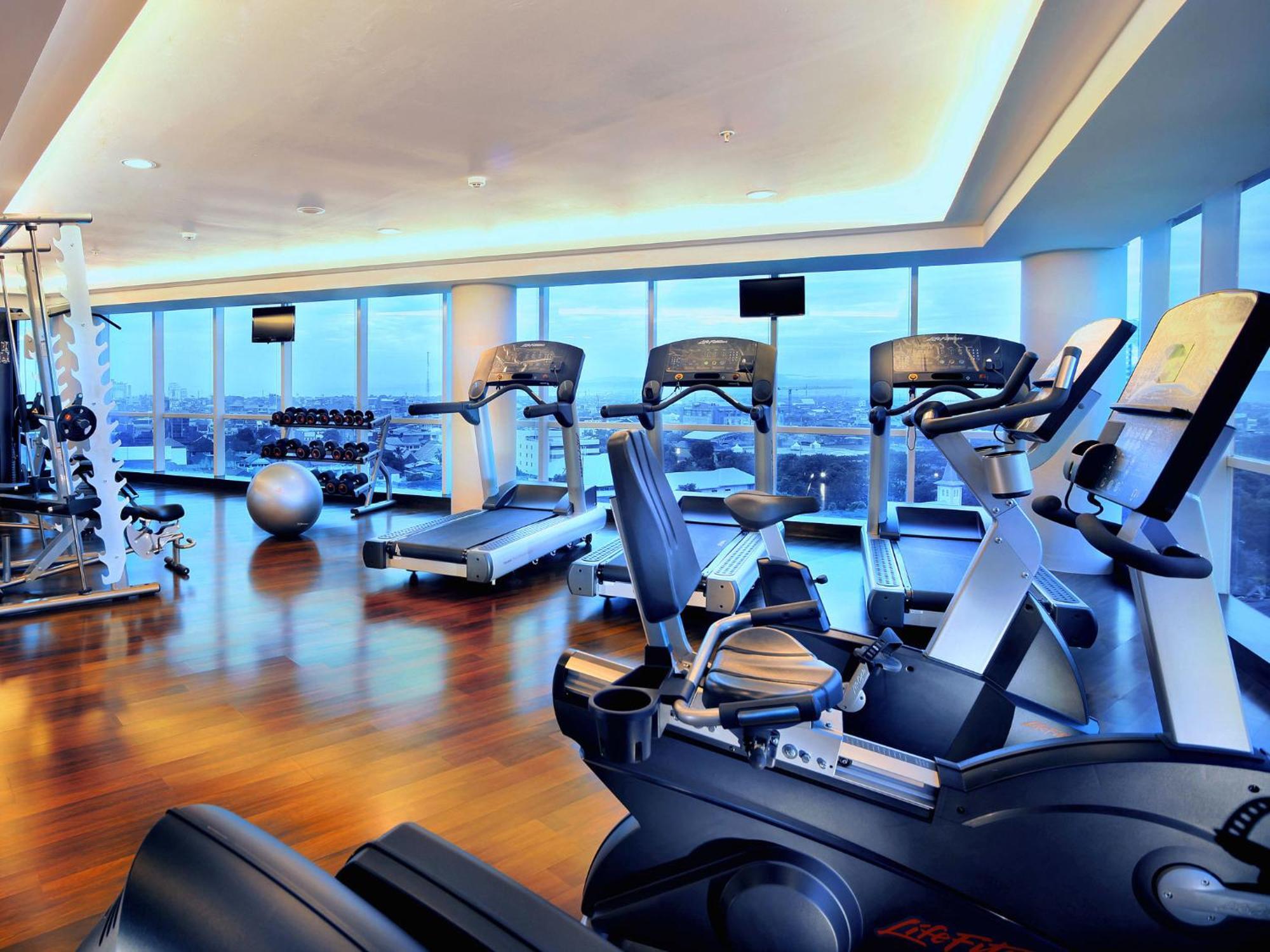 Aston Makassar Hotel & Convention Center מראה חיצוני תמונה